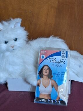 Playtex 18 Hour Wireless Comfort Bra - White